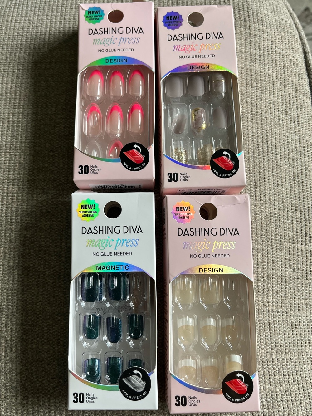 Dashing Diva Magic Press Nails 4 pack Medium Length